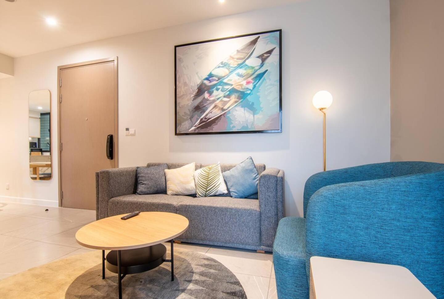 Luxury 2 Or 3Br Apartment In Dist 1 N Pool, Gym, Airport Pickup مدينة هوشي منه المظهر الخارجي الصورة