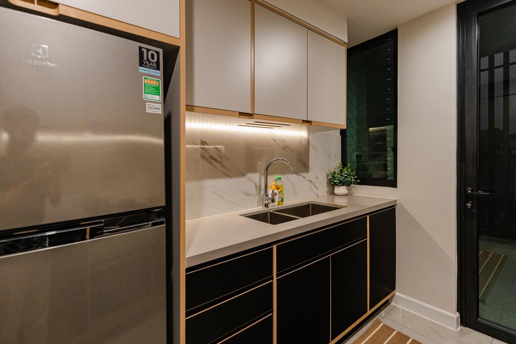 Luxury 2 Or 3Br Apartment In Dist 1 N Pool, Gym, Airport Pickup مدينة هوشي منه المظهر الخارجي الصورة
